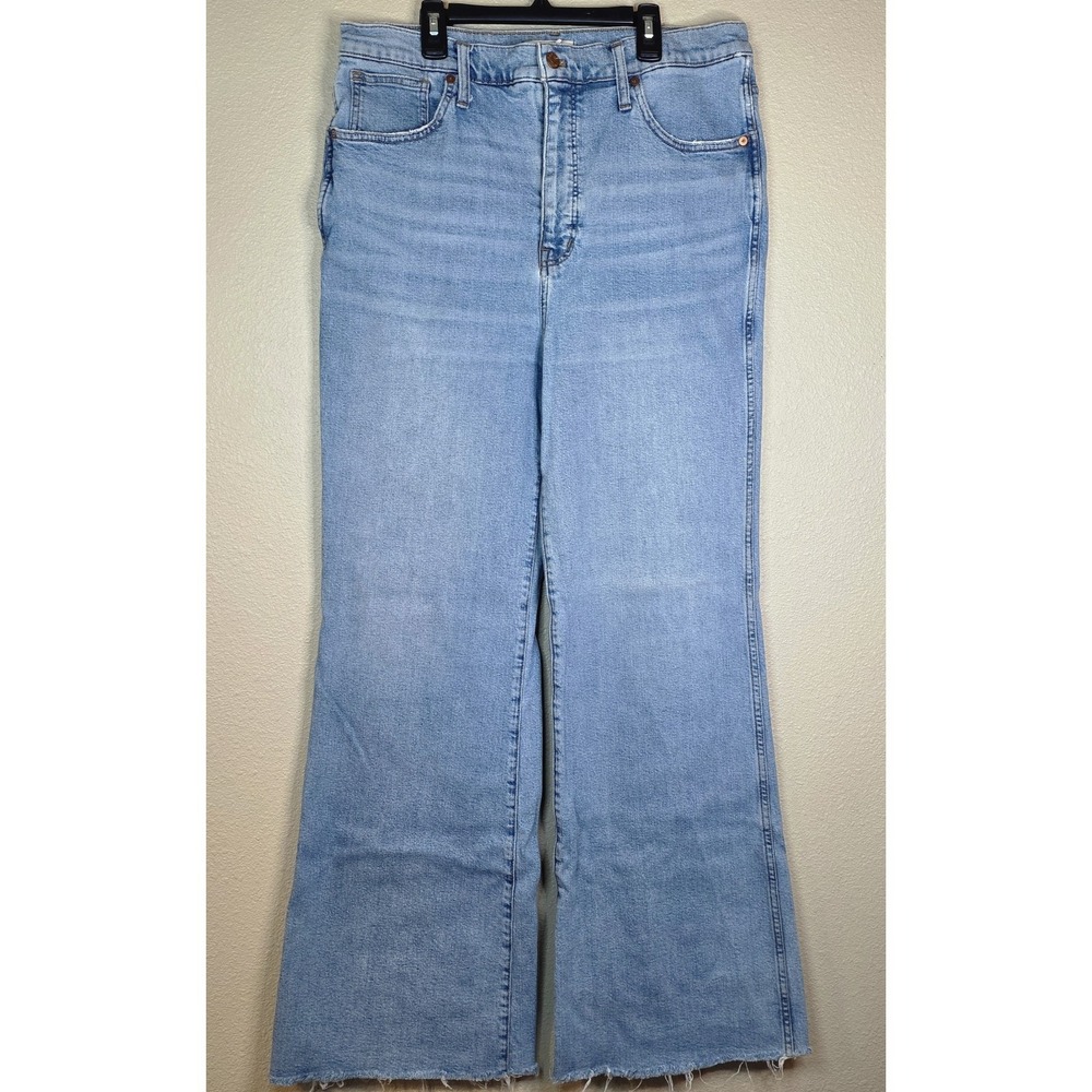 Madewell 11" High Rise Flare Denim Jeans in Conwell Wash Size 32 READ DESC!